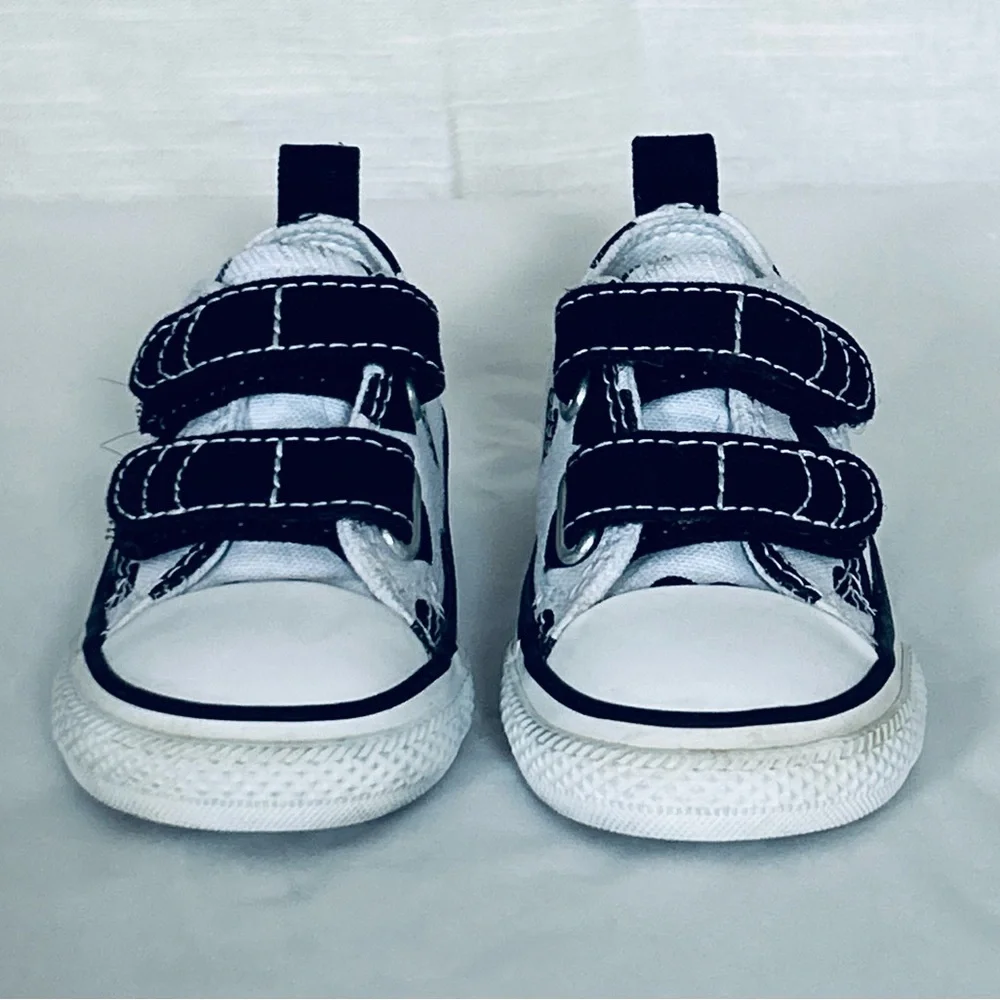 EUC Designer Converse Kids Sneakers Monochrome Girly Black and White with Hearts